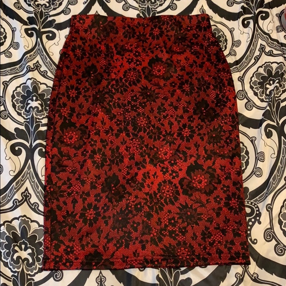 Sequin Hearts pencil skirt size M